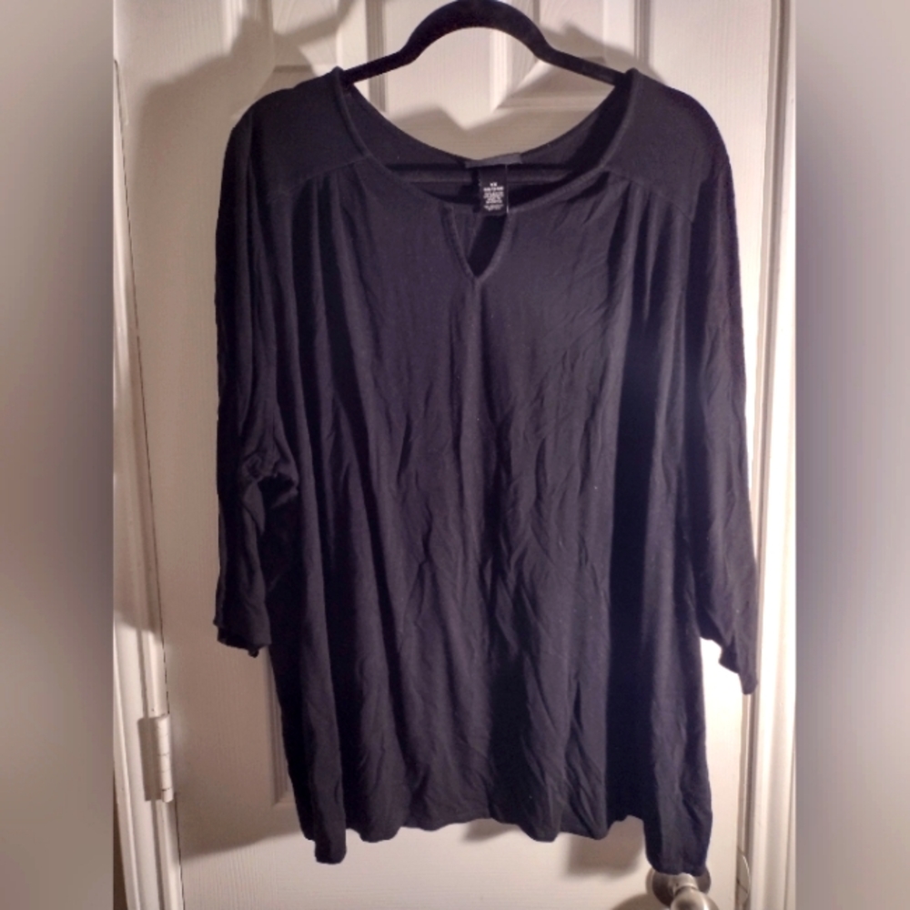 Catherine's 3/4 sleeve top